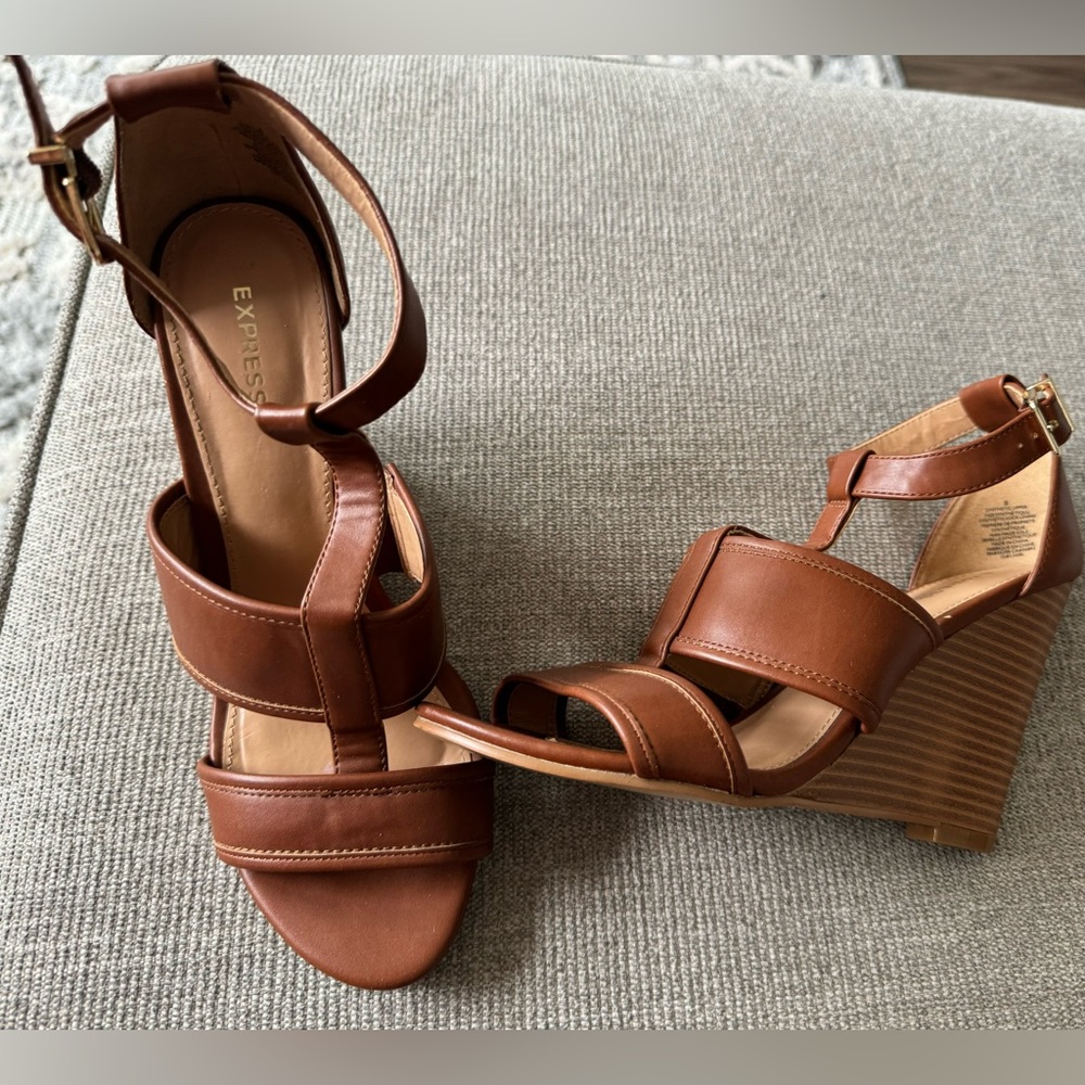Express Platform Heeled Sandals